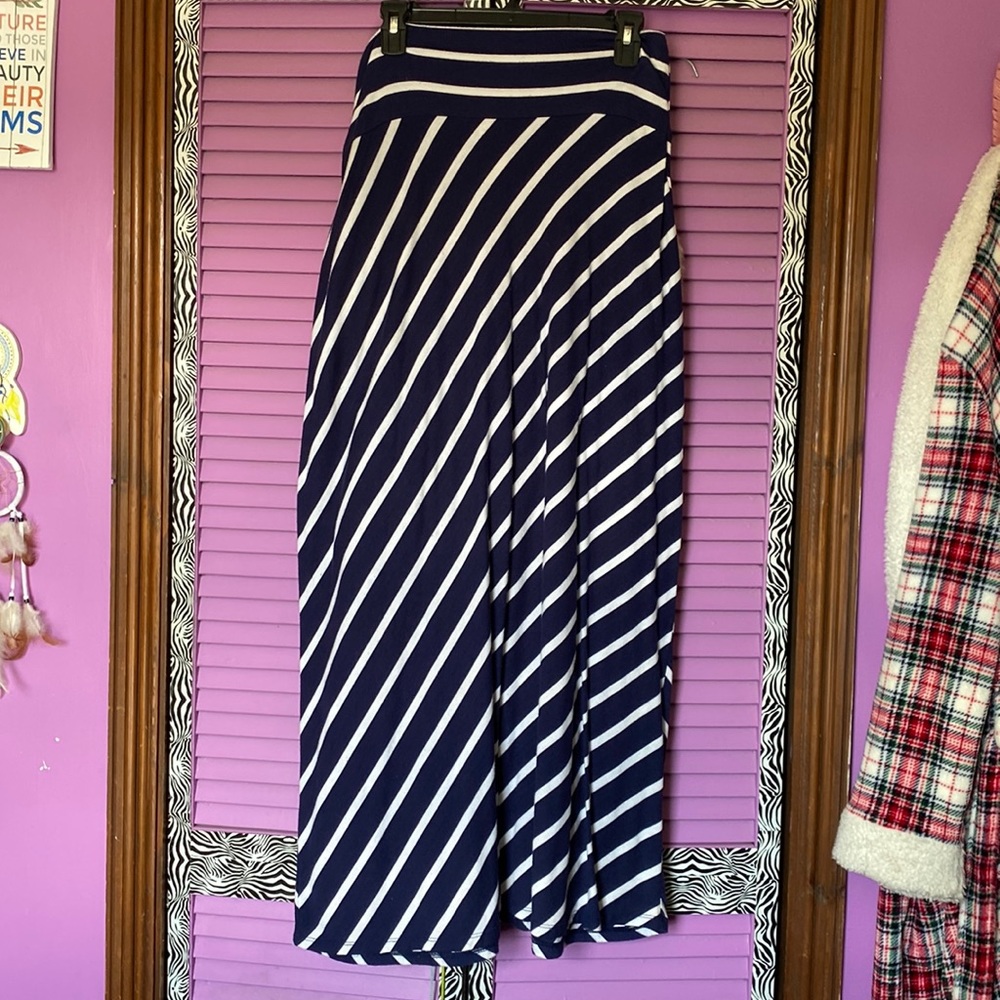 Ankle length skirt